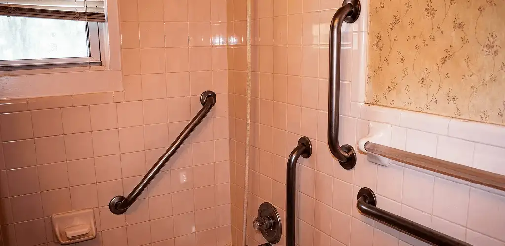 Shower grab bar installation for bathroom safety and accessibility in El Paso, TX
